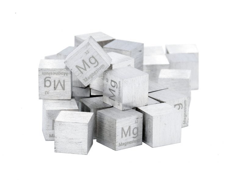 magnesium metal cube